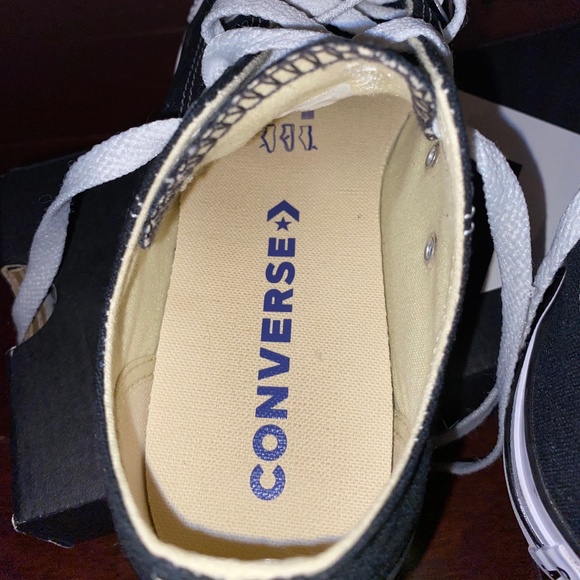 Sneakers - Picture 5 of 8